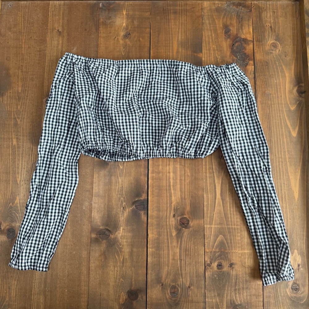 Amazing Lace Black Plaid Cropped Off Shoulder Top - Picture 3 of 7